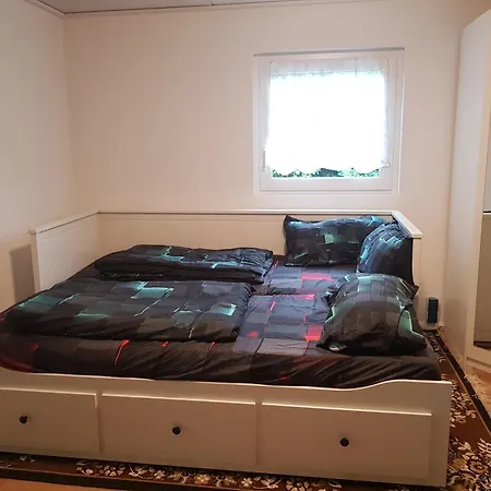 Waldbadhäusel Naturbad-bungalow